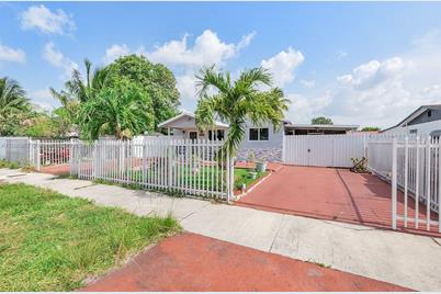 12131 SW 181st St, Miami, FL 33177 - Photo 1