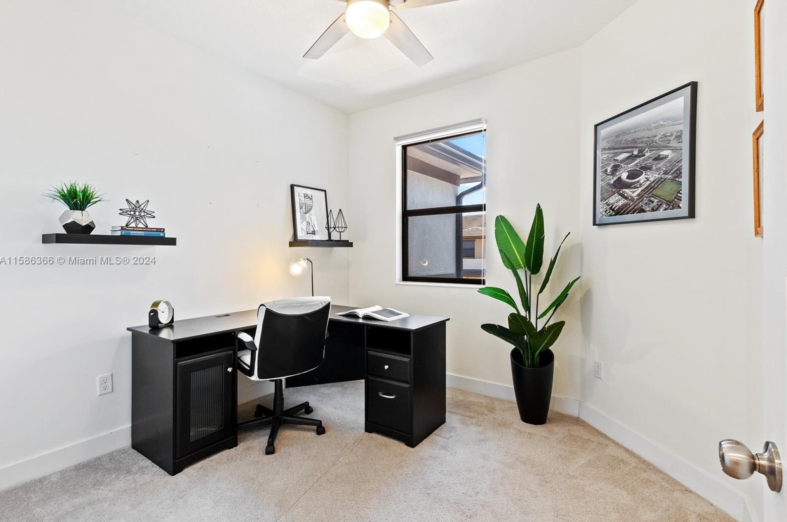 15824 91 Ct, Hialeah FL  33018-1990 exterior