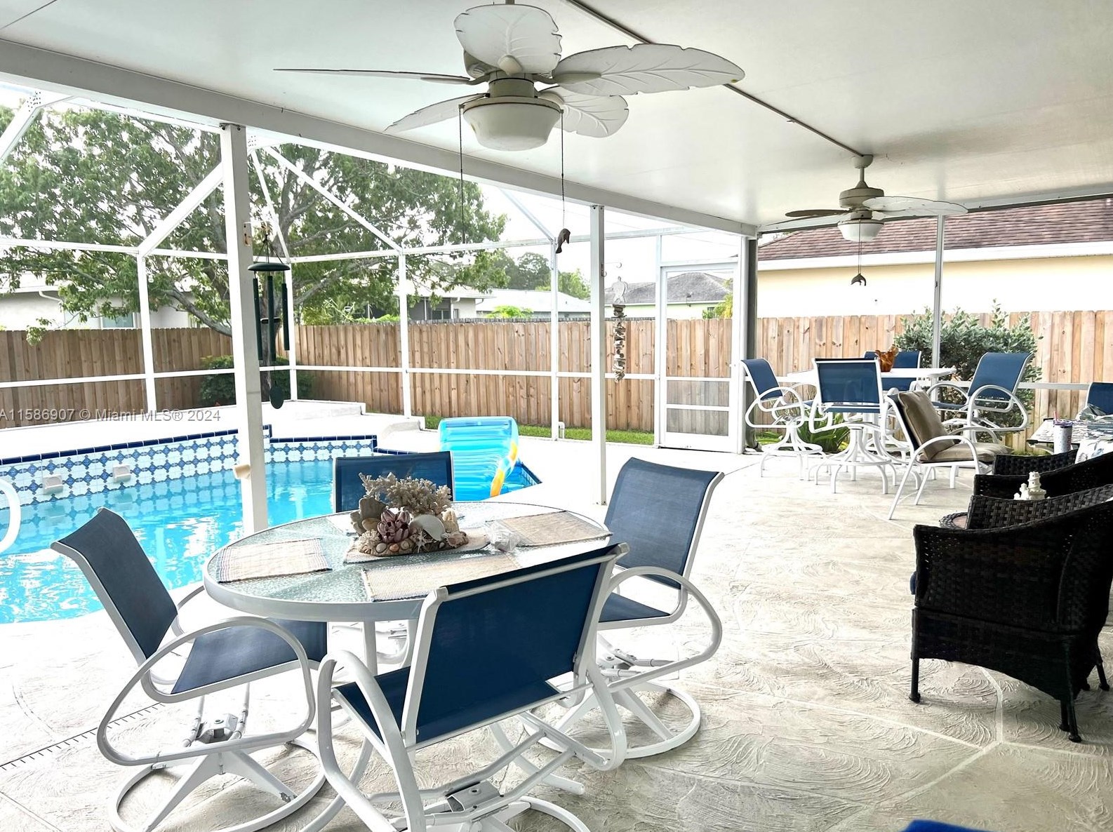 131 Friar St, Fort Pierce FL  34983-1564 exterior