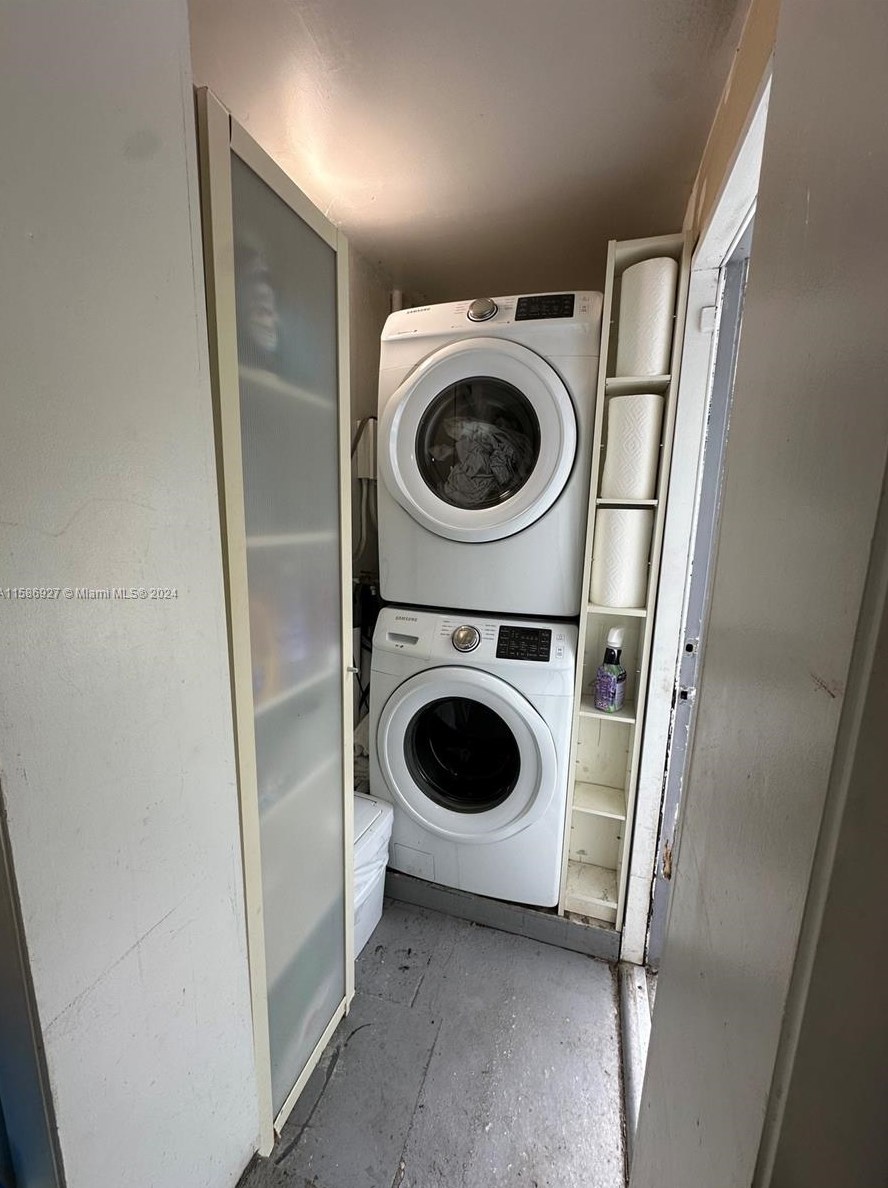 1300 134 St, Miami FL 33161-4352 exterior