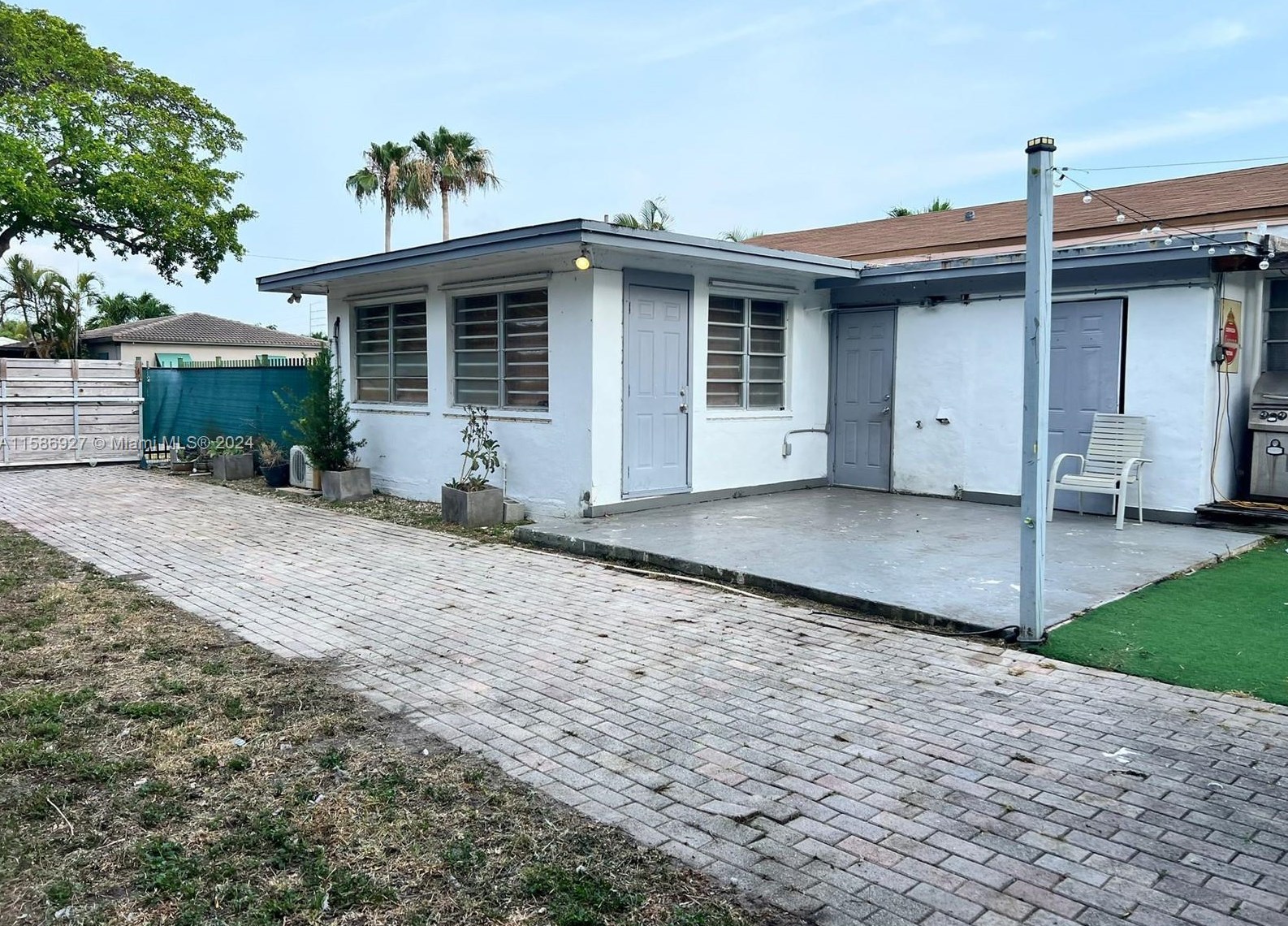 1300 134 St, Miami FL 33161-4352 exterior