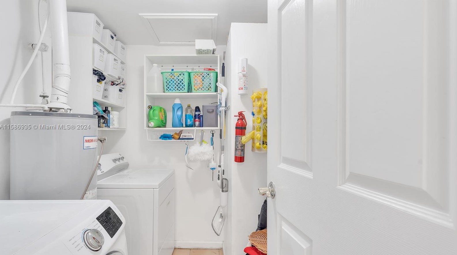 1830 92 Ct, Miami FL 33189-2464 exterior