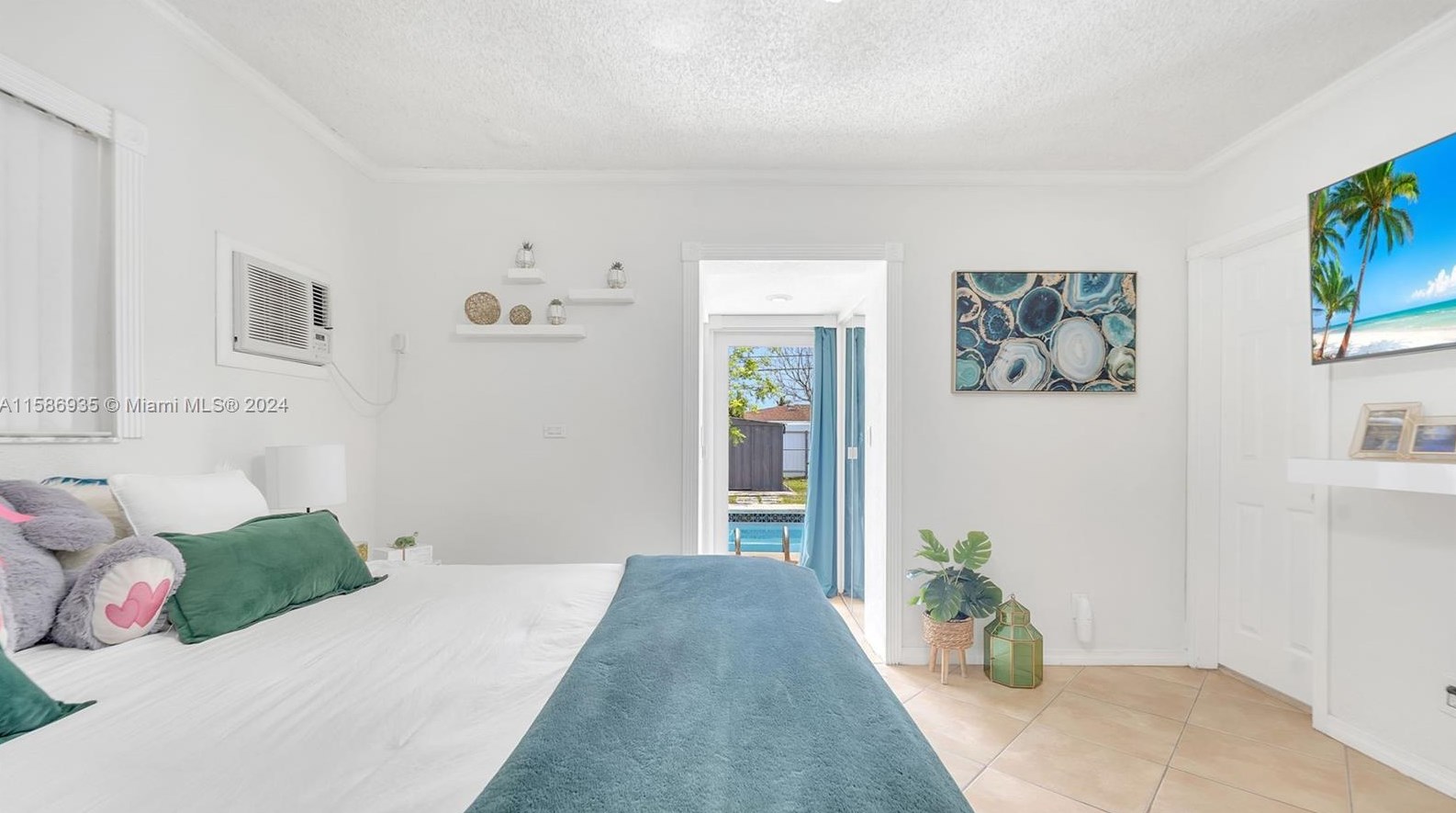 1830 92 Ct, Miami FL 33189-2464 exterior