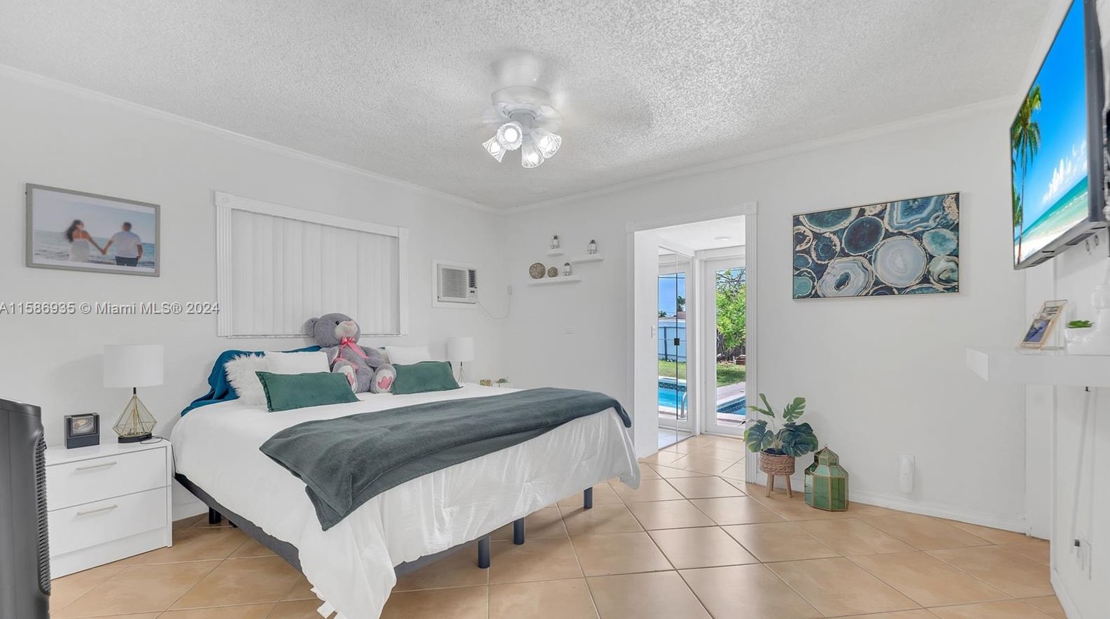 1830 92 Ct, Miami FL 33189-2464 exterior