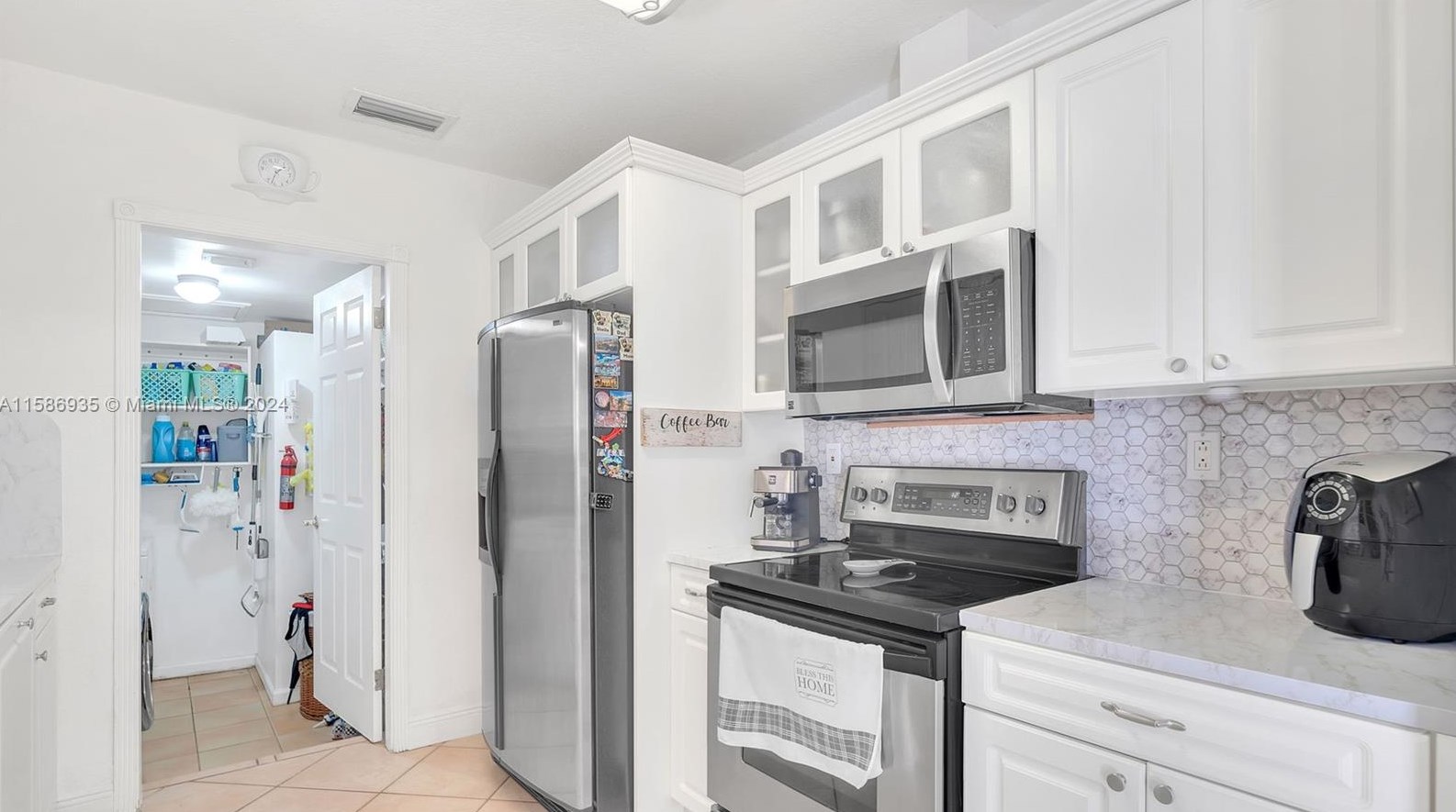 1830 92 Ct, Miami FL 33189-2464 exterior