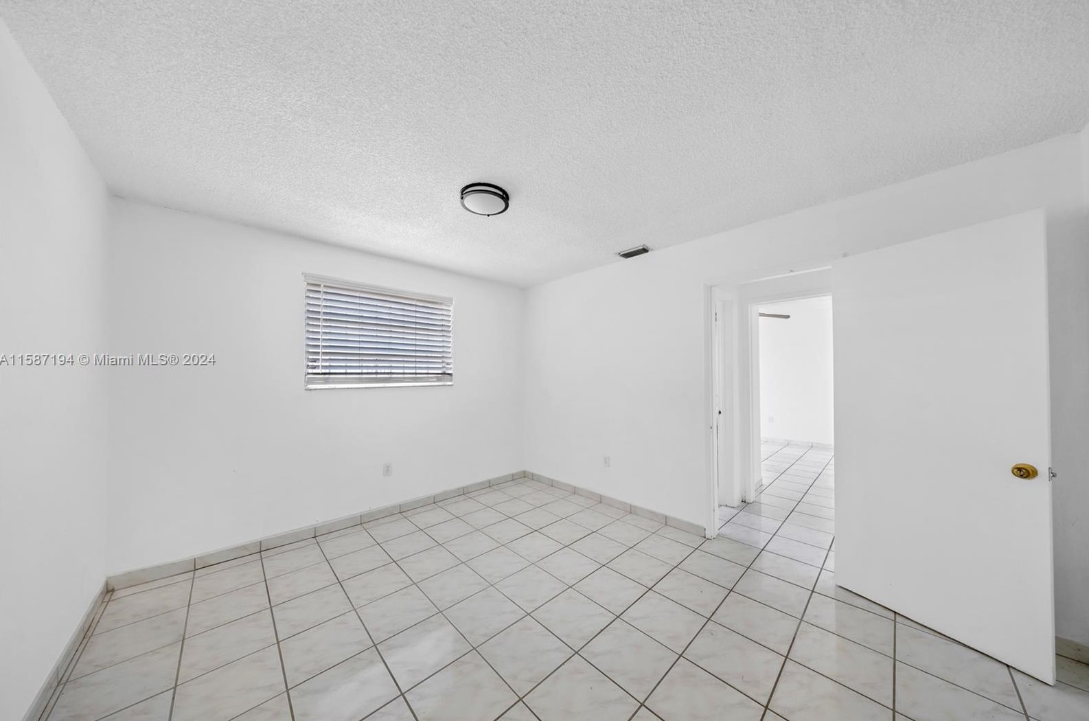 654 35 St, Hialeah FL  33012-4828 exterior