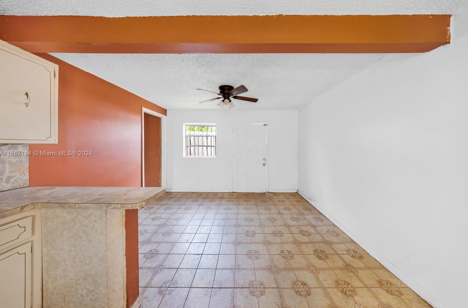 654 35 St, Hialeah FL  33012-4828 exterior