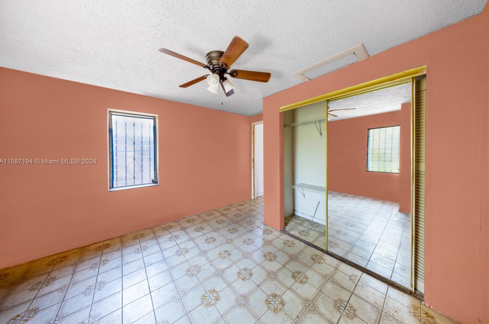 654 35 St, Hialeah FL  33012-4828 exterior