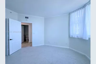 300 S Pointe Dr #1001, Miami Beach, FL 33139 - Photo 35