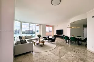 300 South Pointe Dr, Miami Beach, FL 33139 - Photo 15