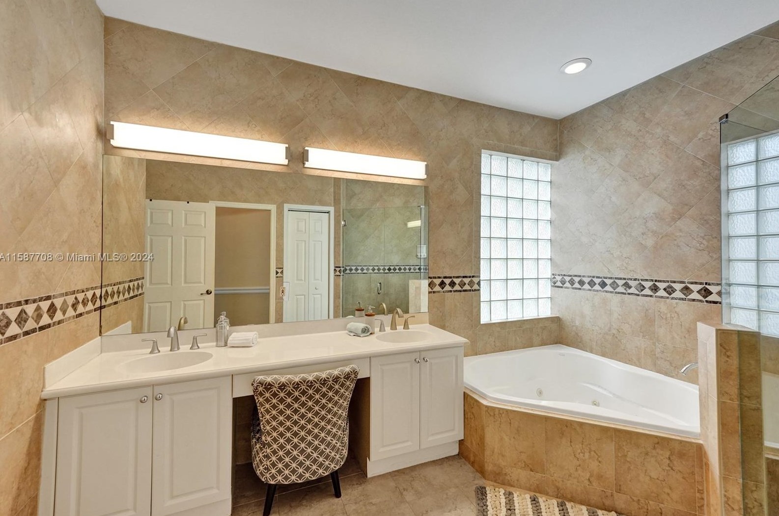 9624 Vineyard Ct, Boca Raton FL 33428-4346 exterior