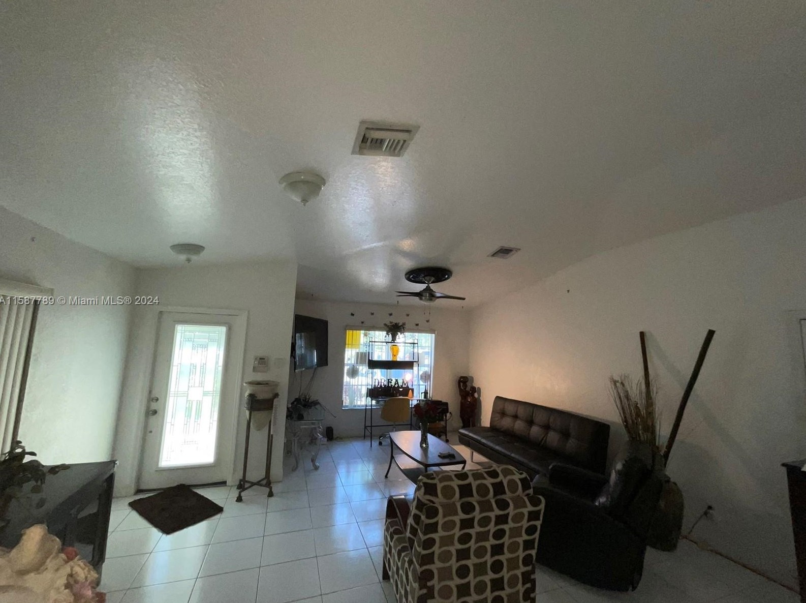 2220 Cody St, Hollywood FL 33021-2139 exterior