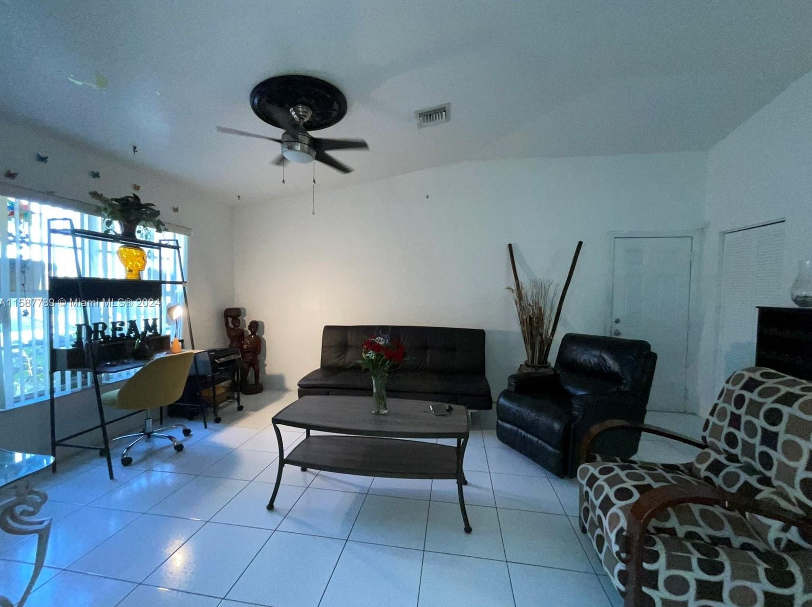 2220 Cody St, Hollywood FL 33021-2139 exterior