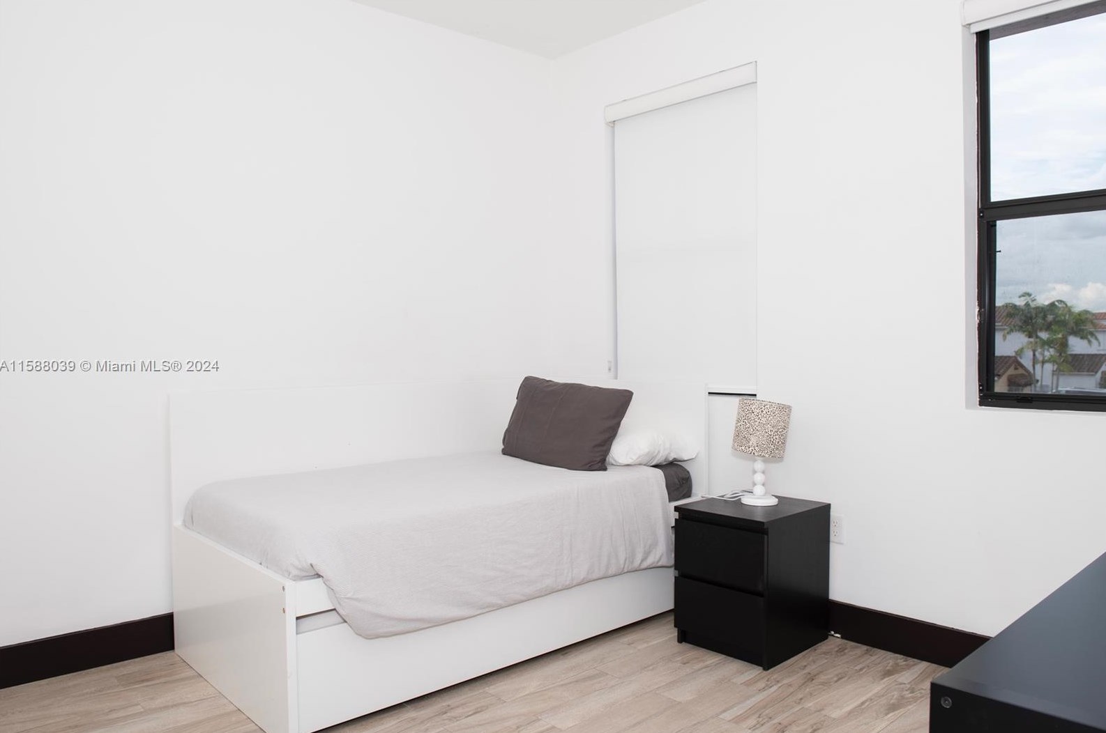 802 104th Ave, Miami FL 33176-4085 exterior