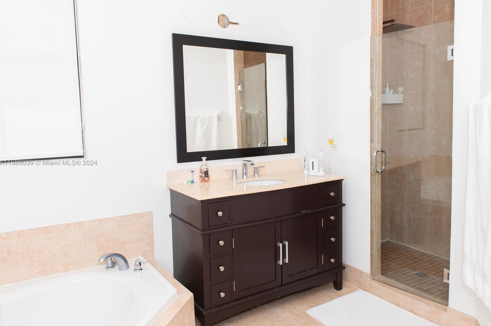 802 104th Ave, Miami FL 33176-4085 exterior