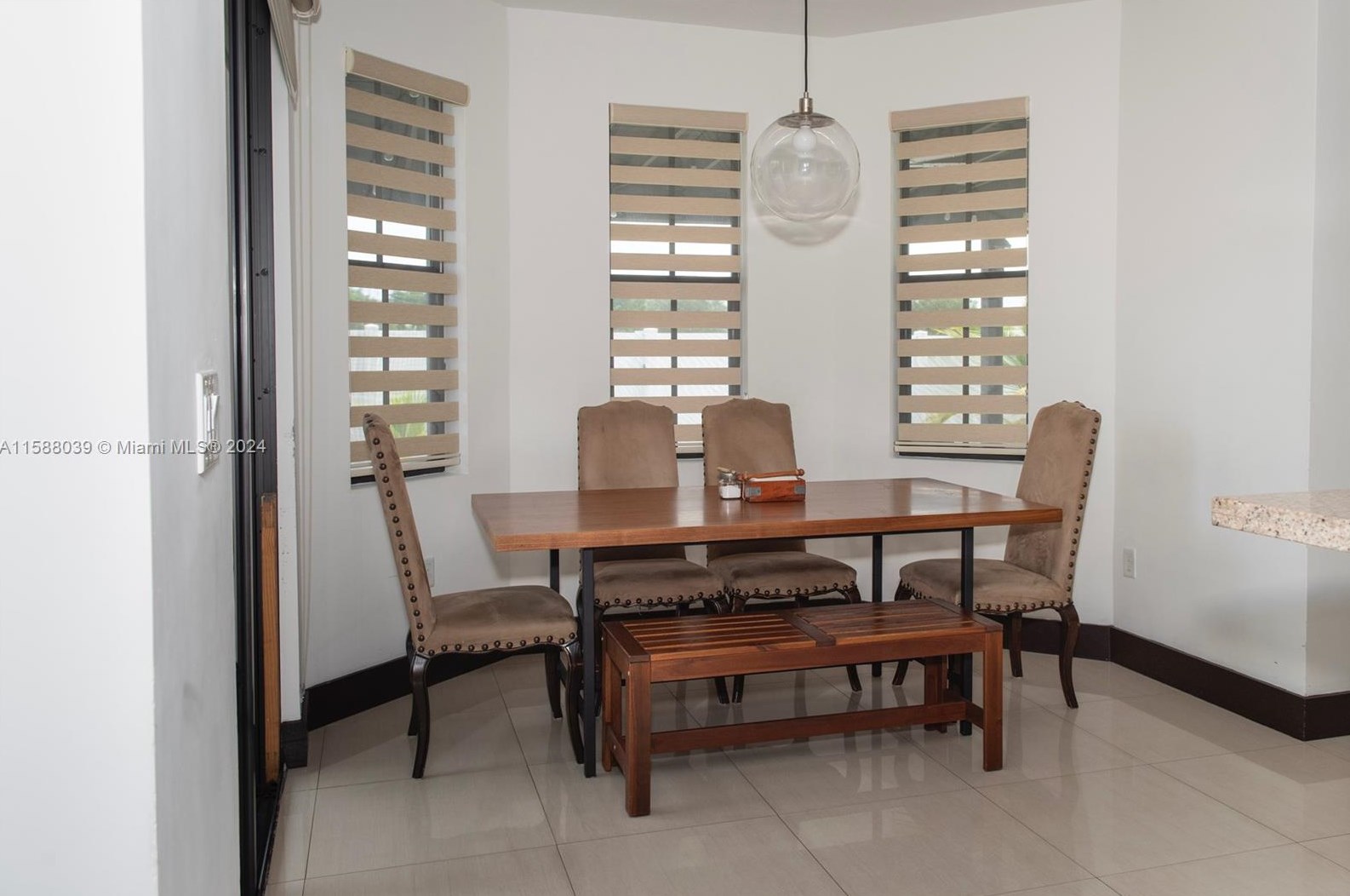 802 104th Ave, Miami FL 33176-4085 exterior