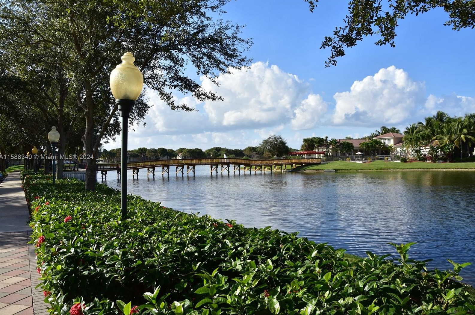 2474 Centergate Dr, Hollywood FL  33025-7206 exterior