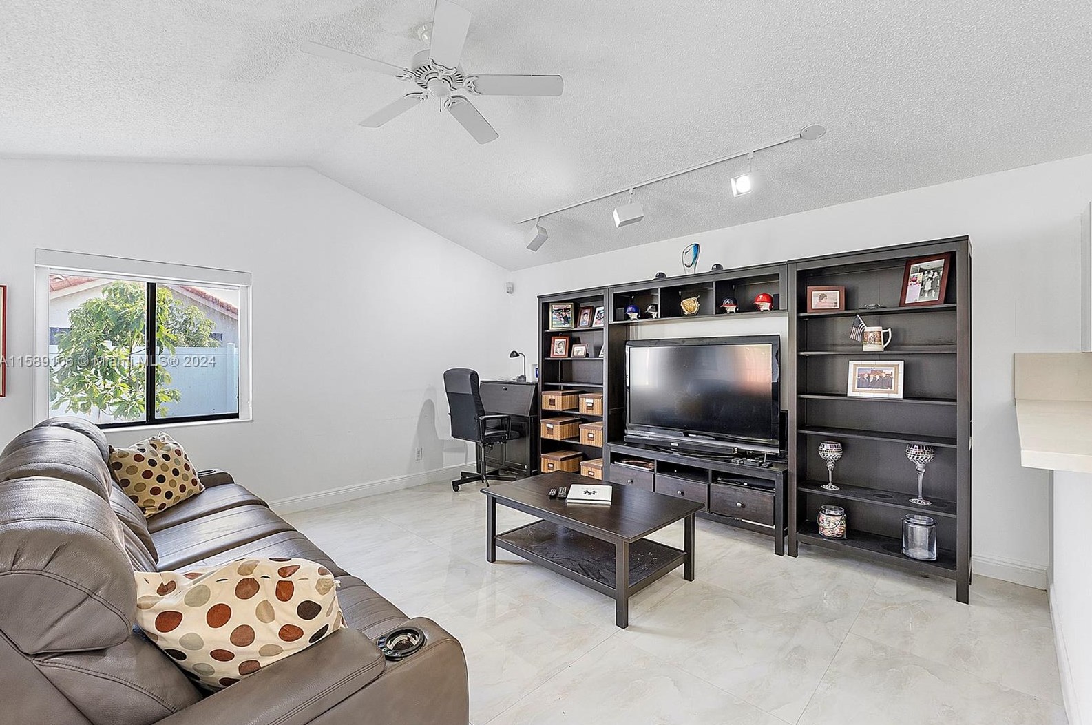11521 10 St, Hollywood FL  33024-4403 exterior