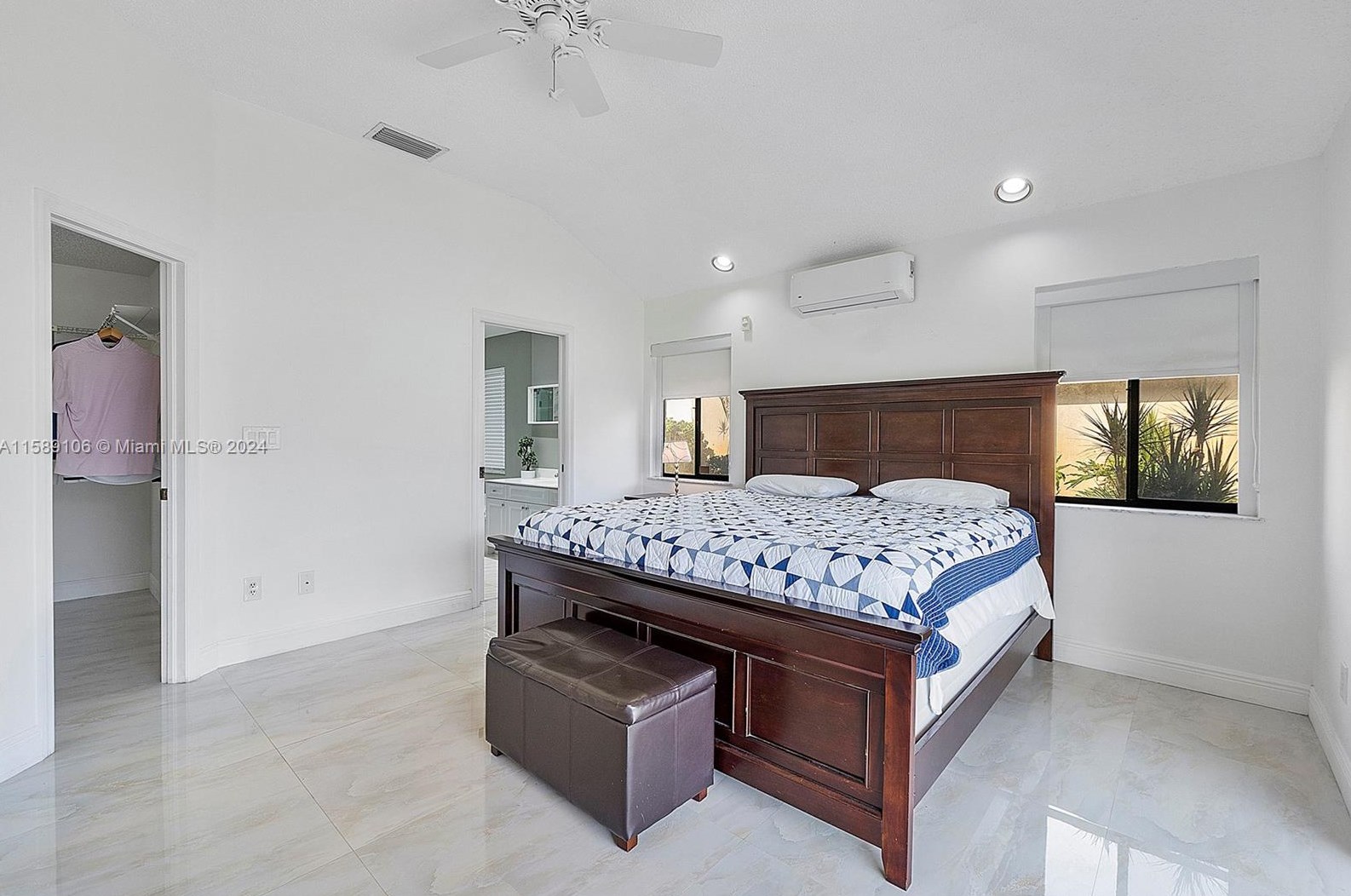 11521 10 St, Hollywood FL  33024-4403 exterior