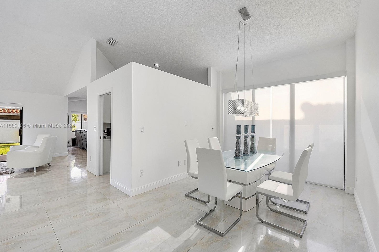 11521 10 St, Hollywood FL  33024-4403 exterior