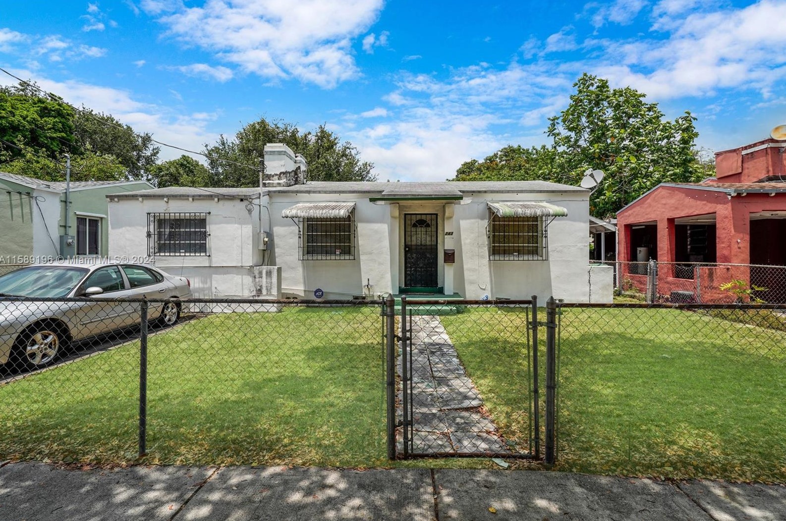 243 41 St, Miami FL 33127-2832 exterior