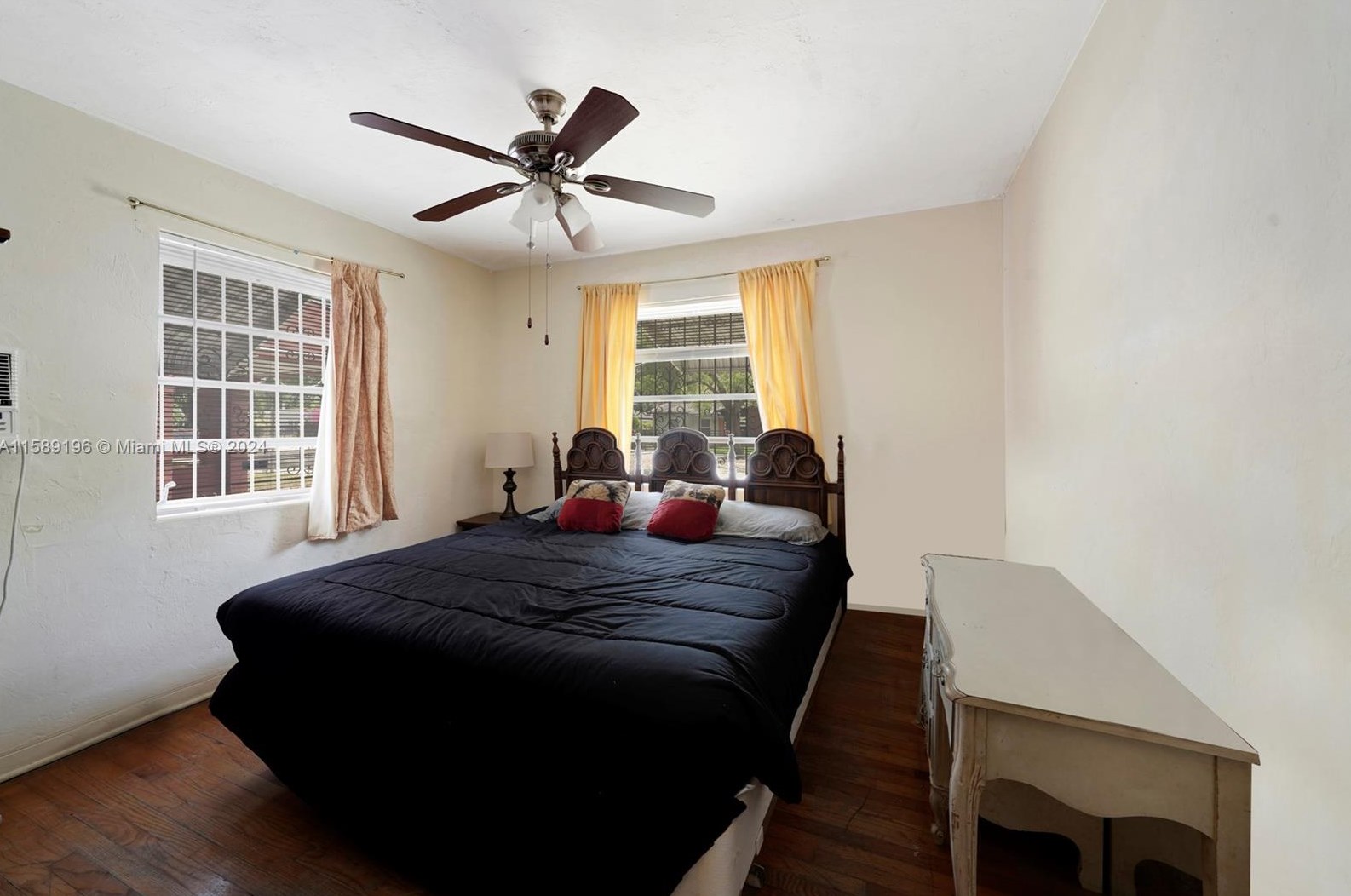 243 41 St, Miami FL 33127-2832 exterior