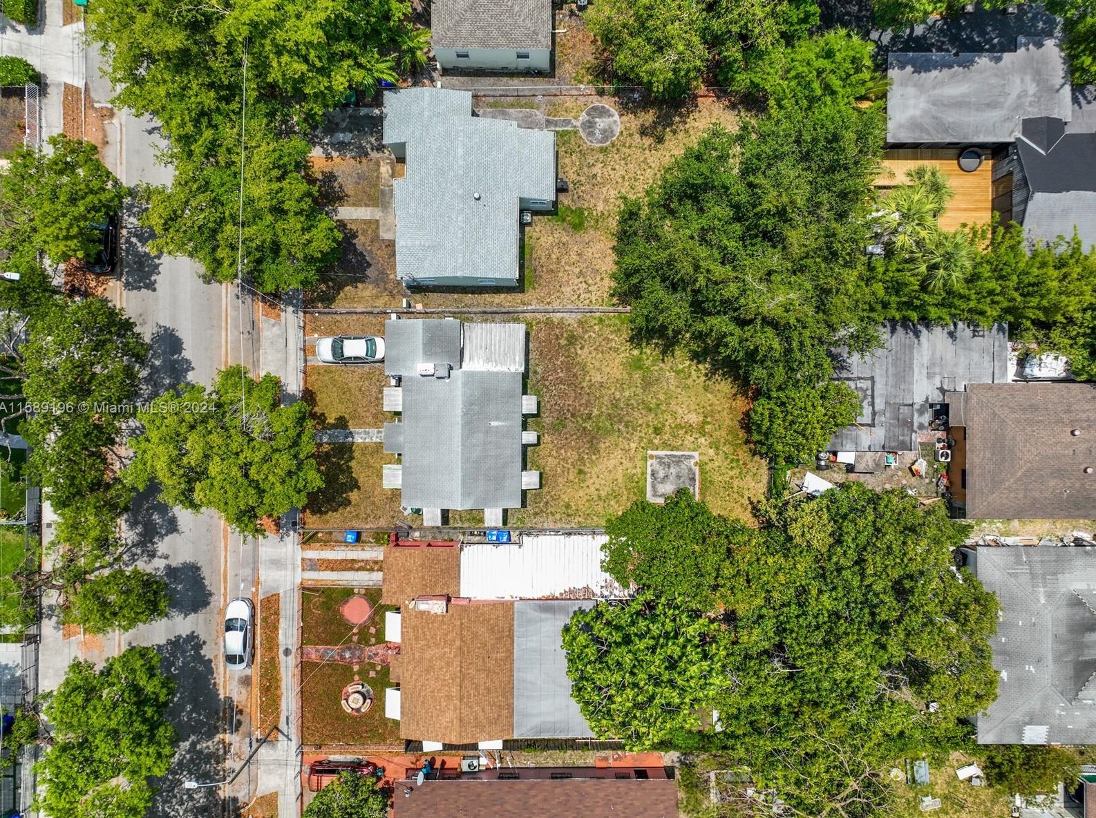 243 41 St, Miami FL 33127-2832 exterior