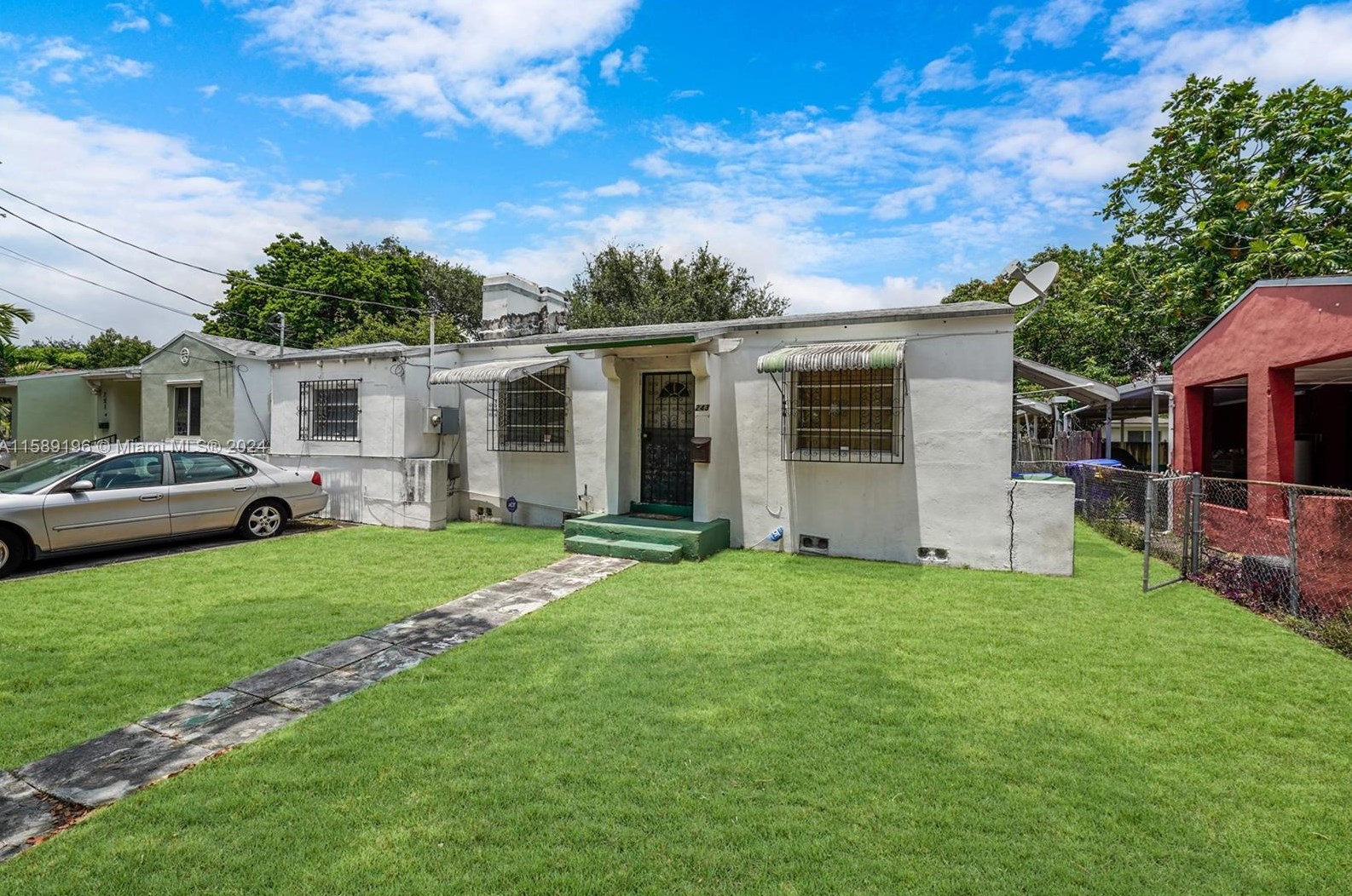 243 41 St, Miami FL 33127-2832 exterior