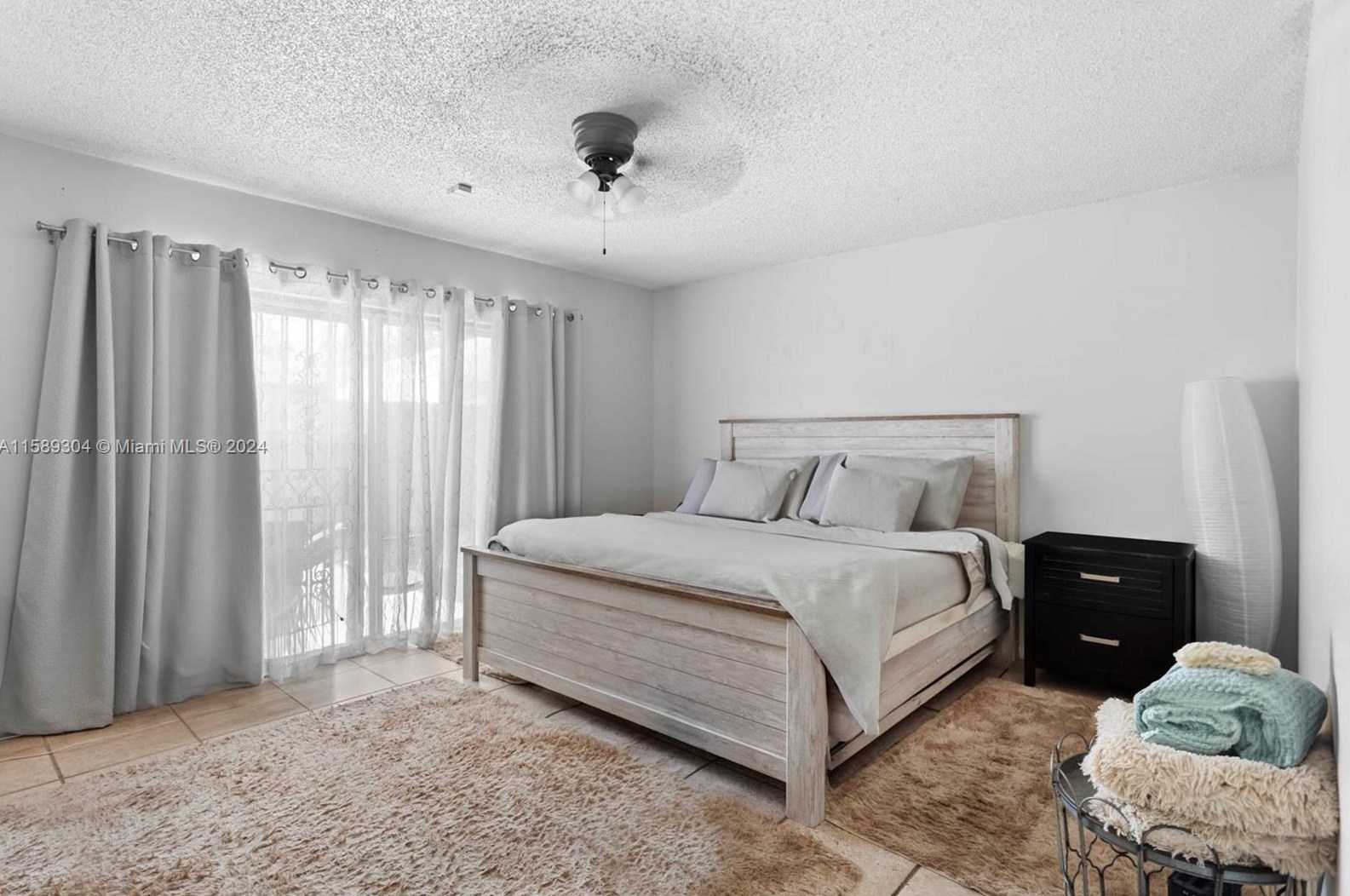 9762 222 St, Miami FL 33170-4639 exterior