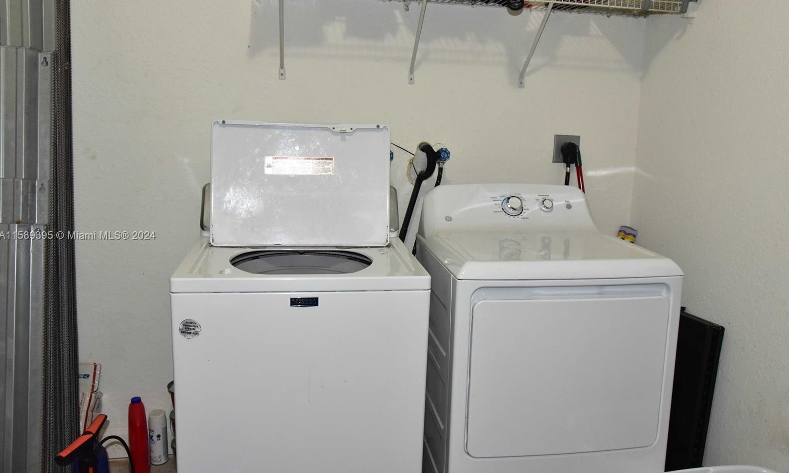 9205 215 Ter, Miami FL 33189-3814 exterior