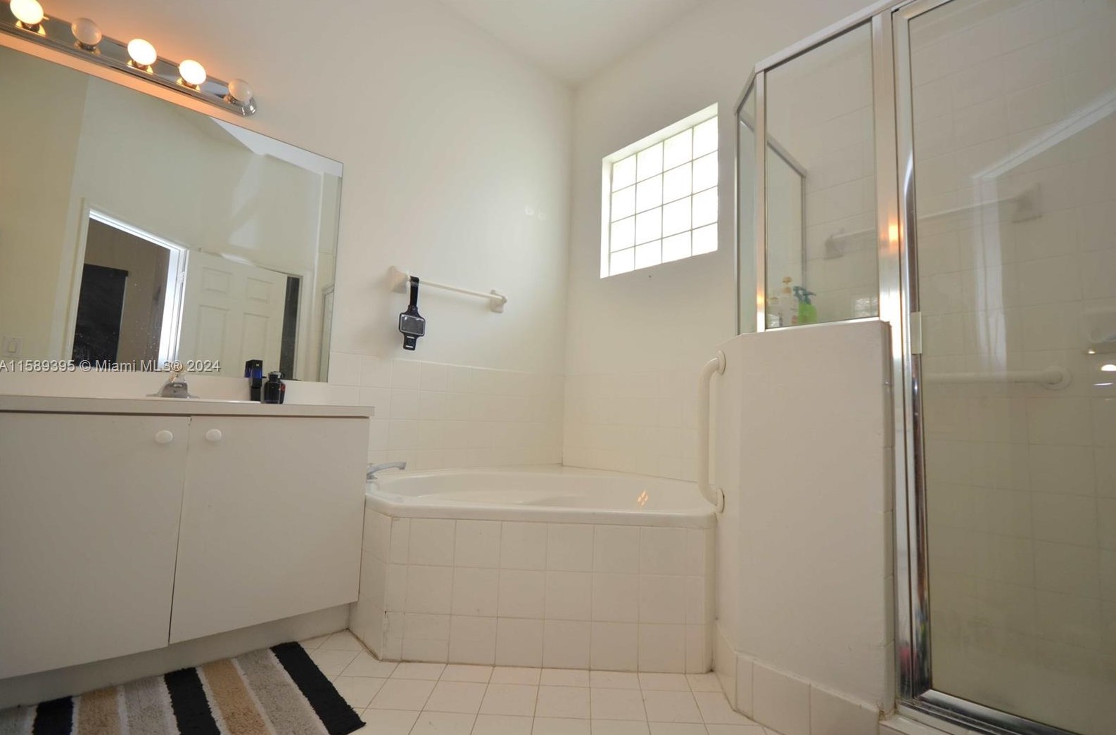 9205 215 Ter, Miami FL 33189-3814 exterior