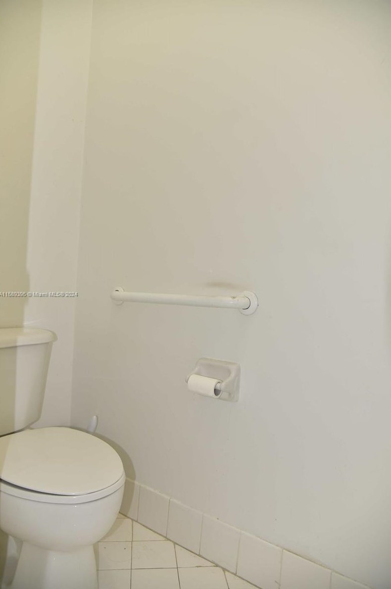 9205 215 Ter, Miami FL 33189-3814 exterior