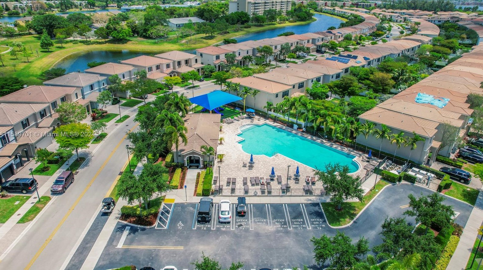 696 191st St, Miami FL  33179-3922 exterior