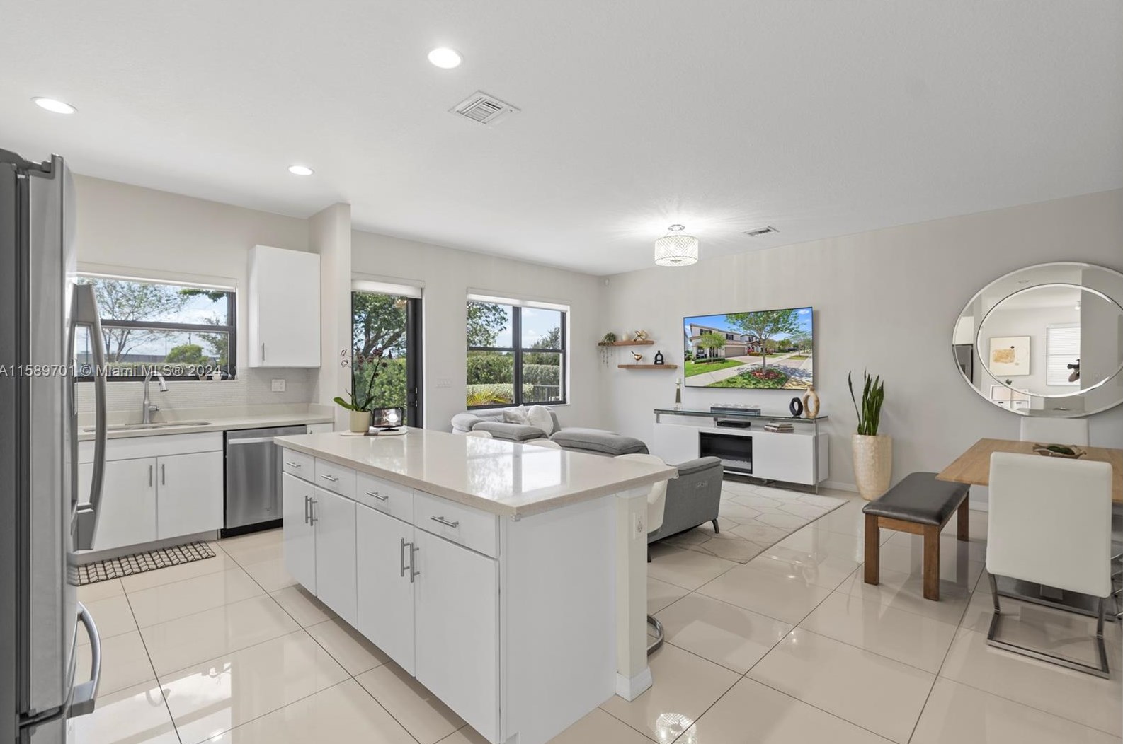 696 191st St, Miami FL  33179-3922 exterior