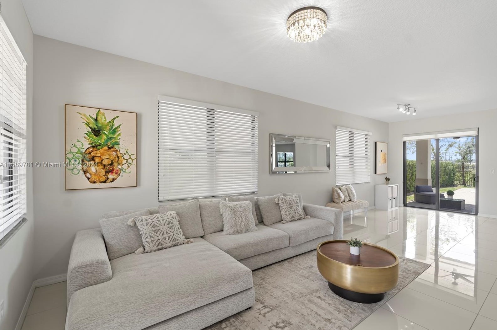 696 191st St, Miami FL  33179-3922 exterior