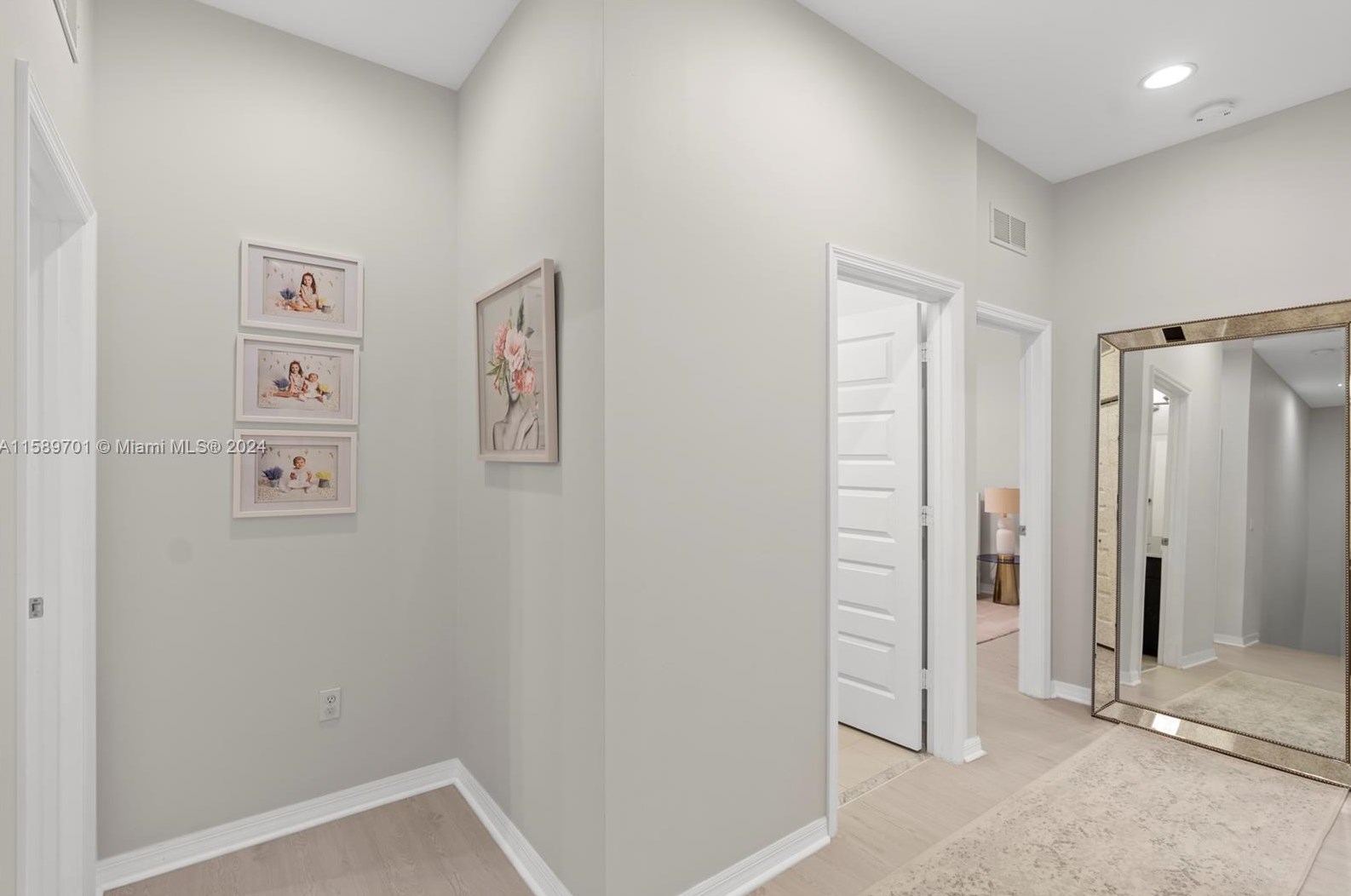 696 191st St, Miami FL  33179-3922 exterior