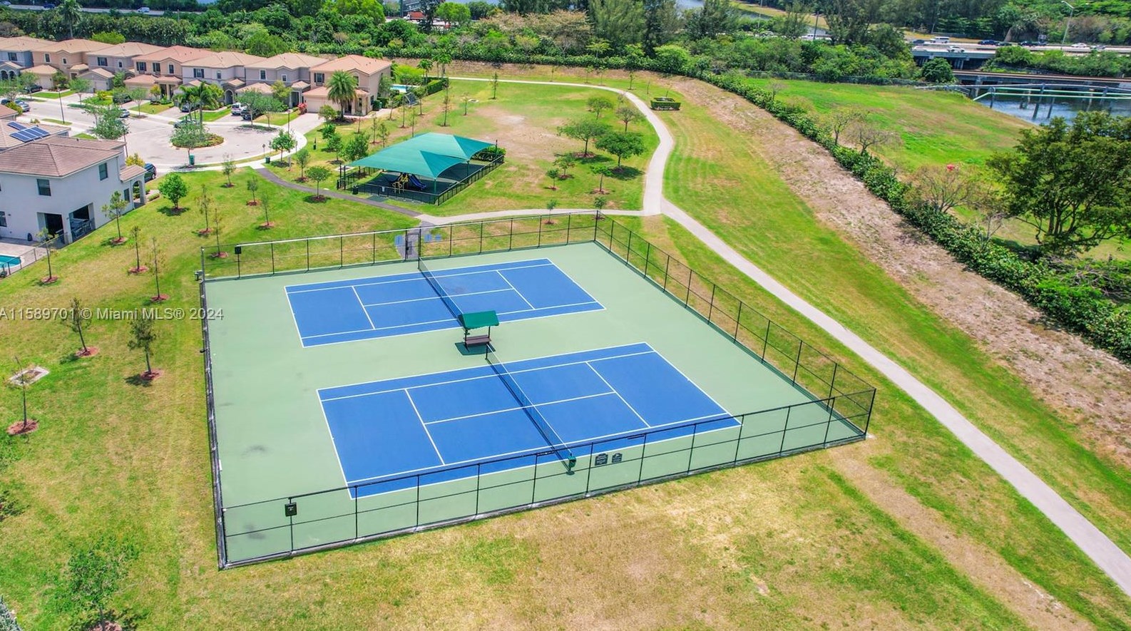 696 191st St, Miami FL  33179-3922 exterior