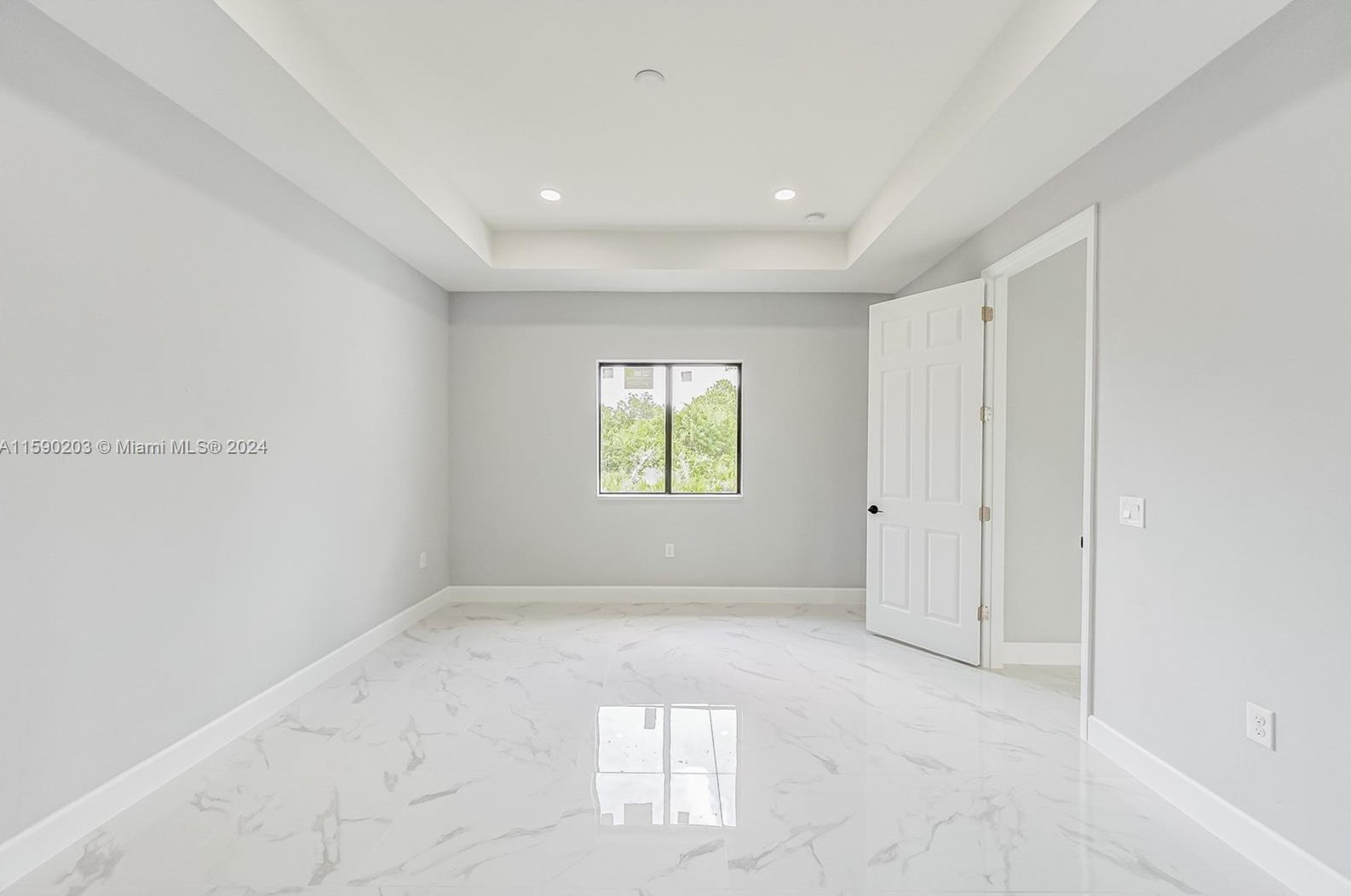 400 13 St, Lehigh Acres FL 33972-8758 exterior