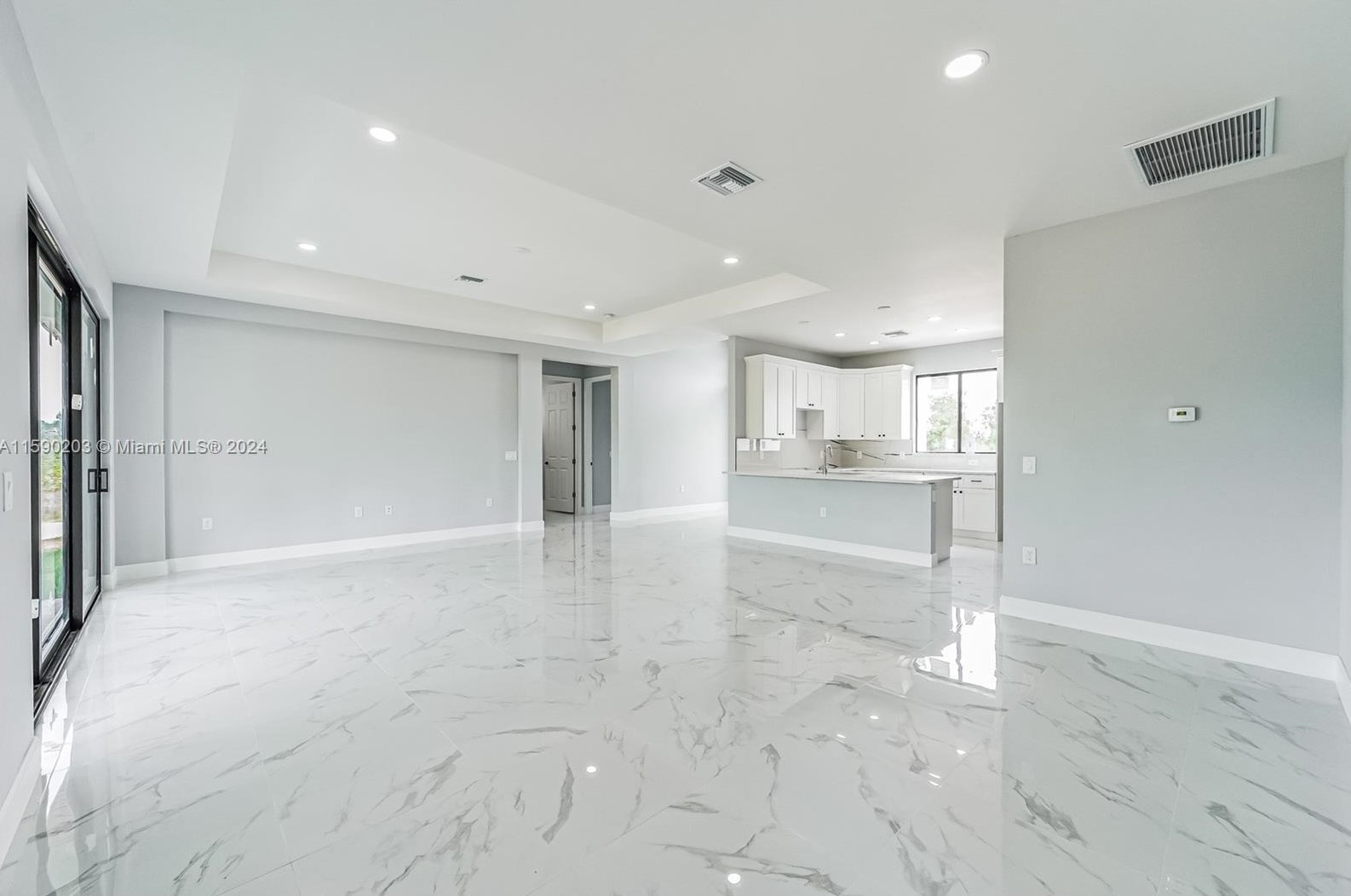 400 13 St, Lehigh Acres FL 33972-8758 exterior