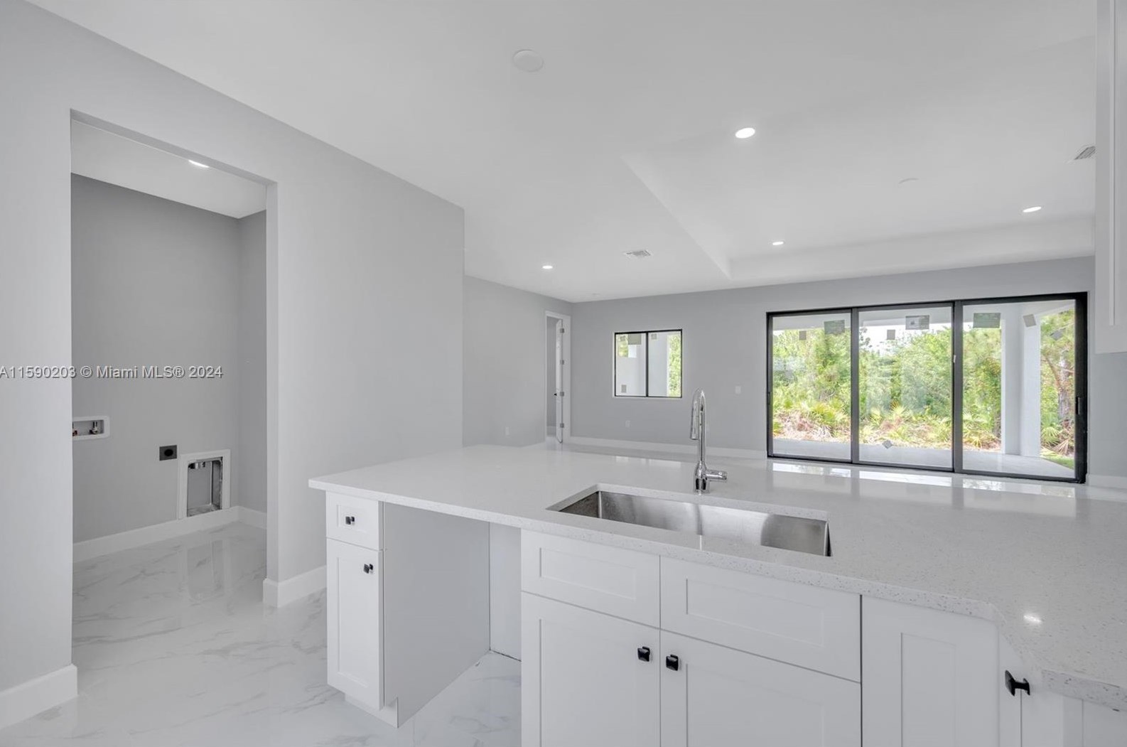 400 13 St, Lehigh Acres FL 33972-8758 exterior