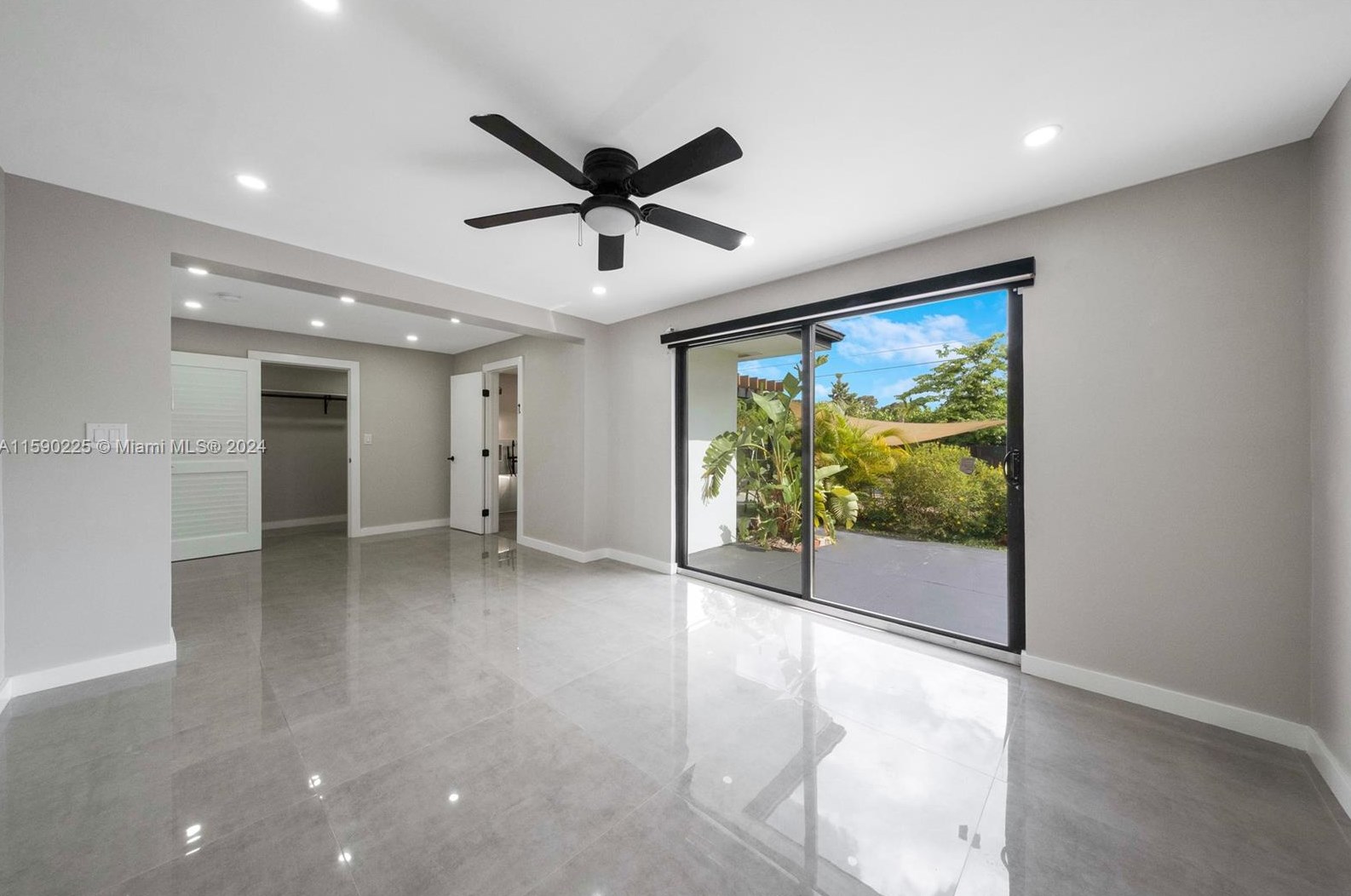 5316 Jackson St, Hollywood FL  33021-7106 exterior
