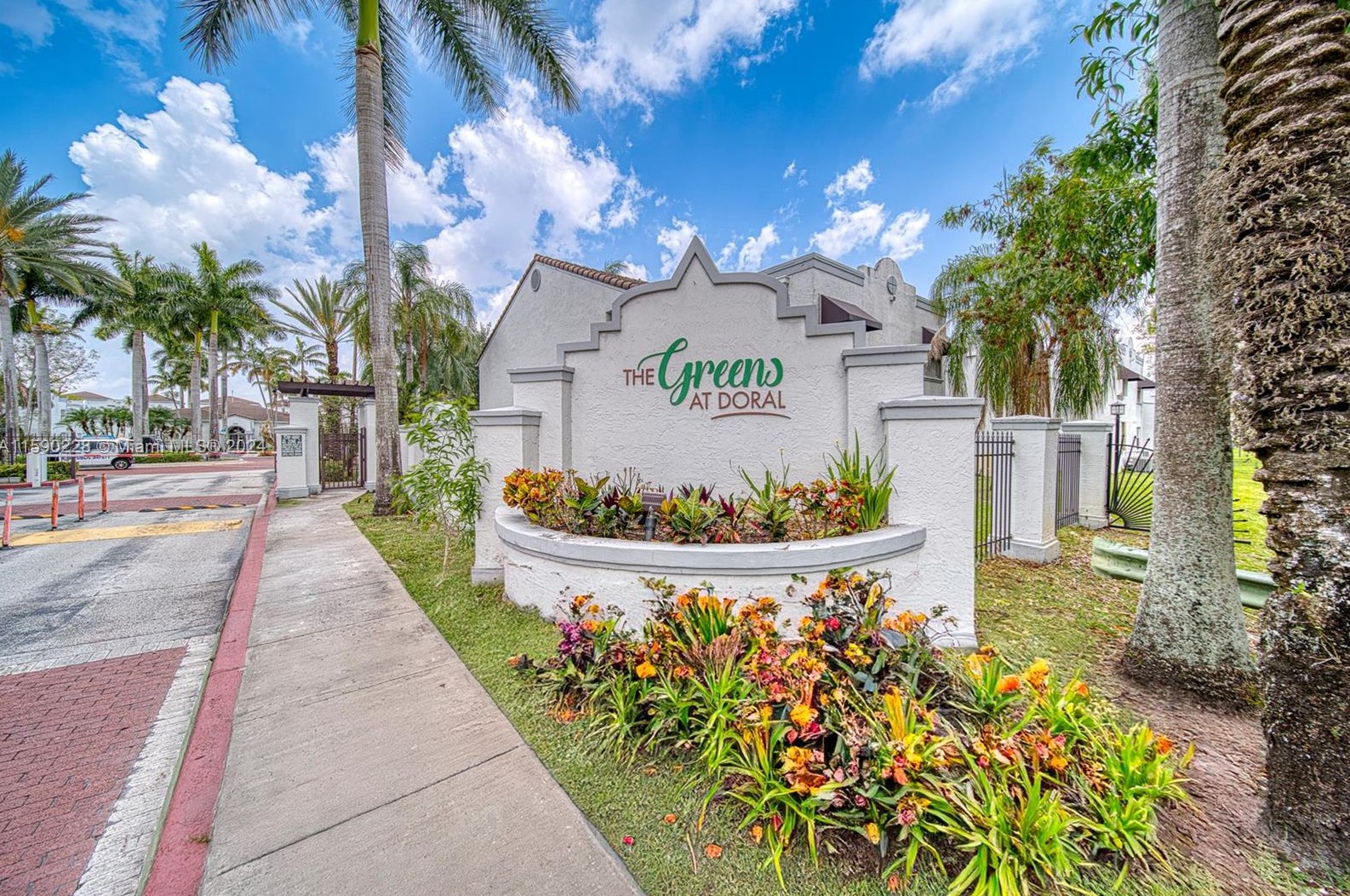 4662 97th Ct, Miami FL  33178-1976 exterior