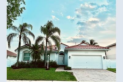 1264 NW 140th Ter, Pembroke Pines, FL 33028 - Photo 1