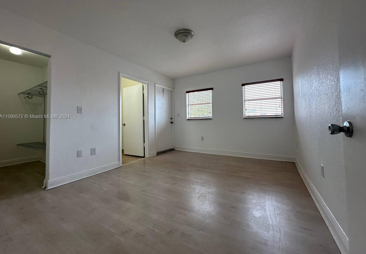 2778 131st St, Miami FL 33054-5005 exterior