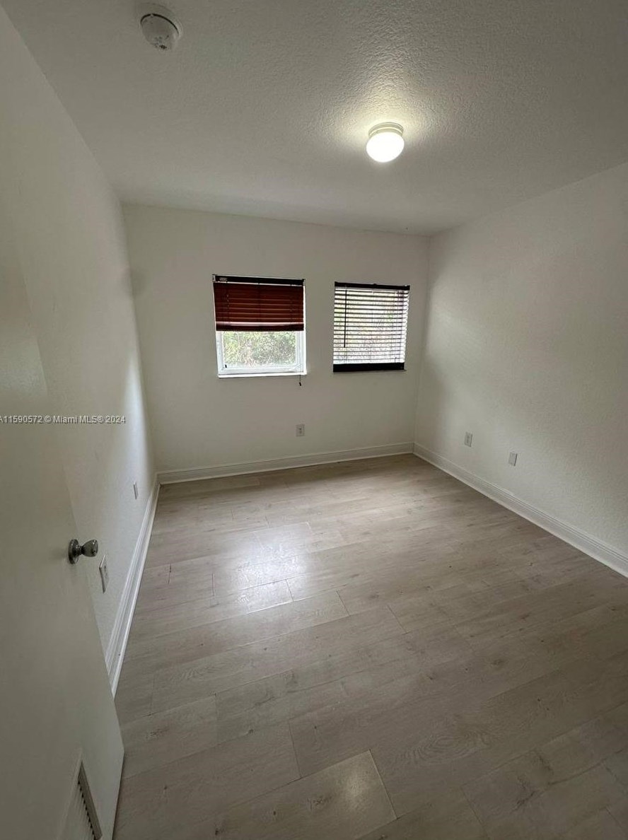 2778 131st St, Miami FL 33054-5005 exterior