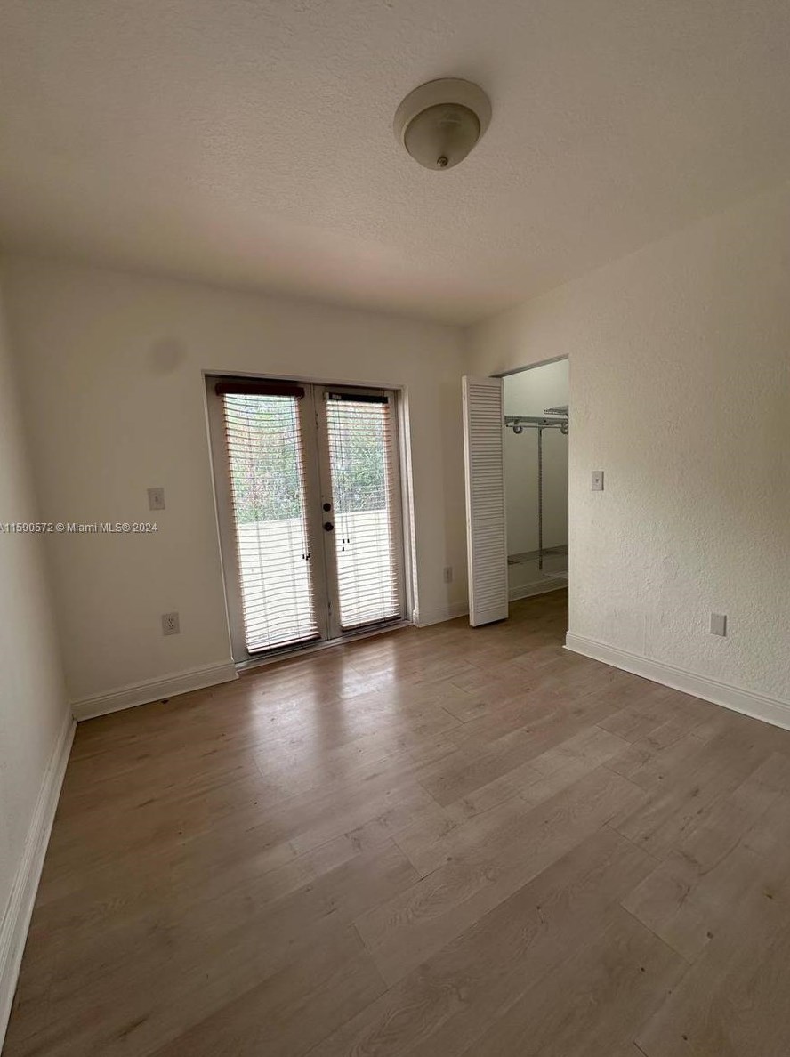 2778 131st St, Miami FL 33054-5005 exterior