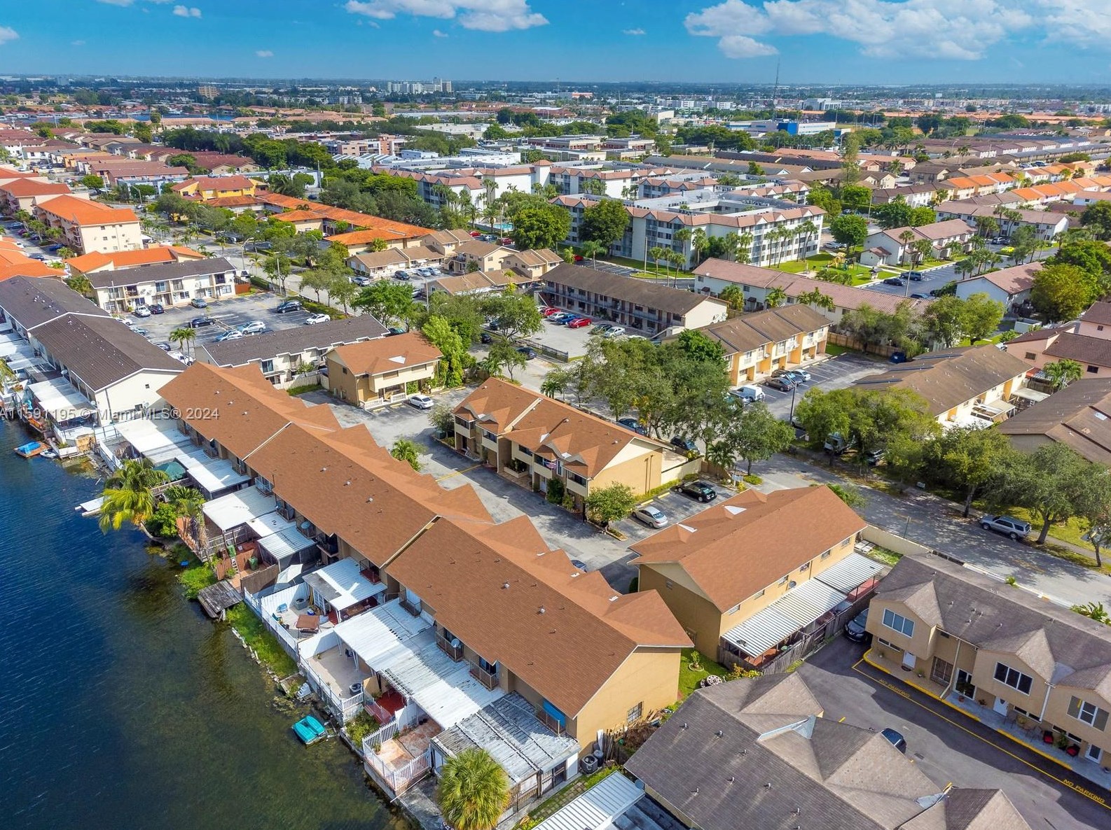 5310 26th Ave, Hialeah FL  33016-4011 exterior