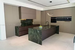 135 SW 29th Rd, Miami, FL 33129 - Photo 11