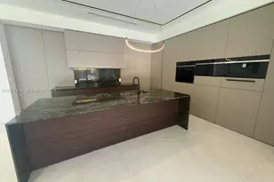 135 SW 29th Rd, Miami, FL 33129 - Photo 13