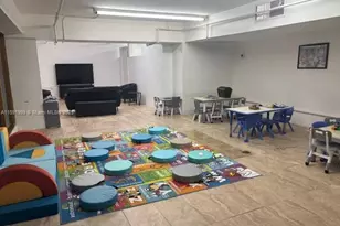 100 Lincoln Rd, Miami Beach, FL 33139 - Photo 29